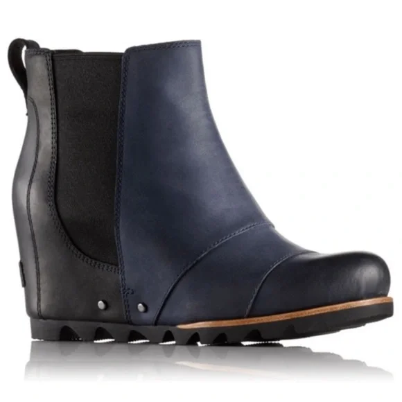 Like new Sorel Lea Wedge navy and black attic blue Chelsea boot hidden wedge - Picture 2 of 6